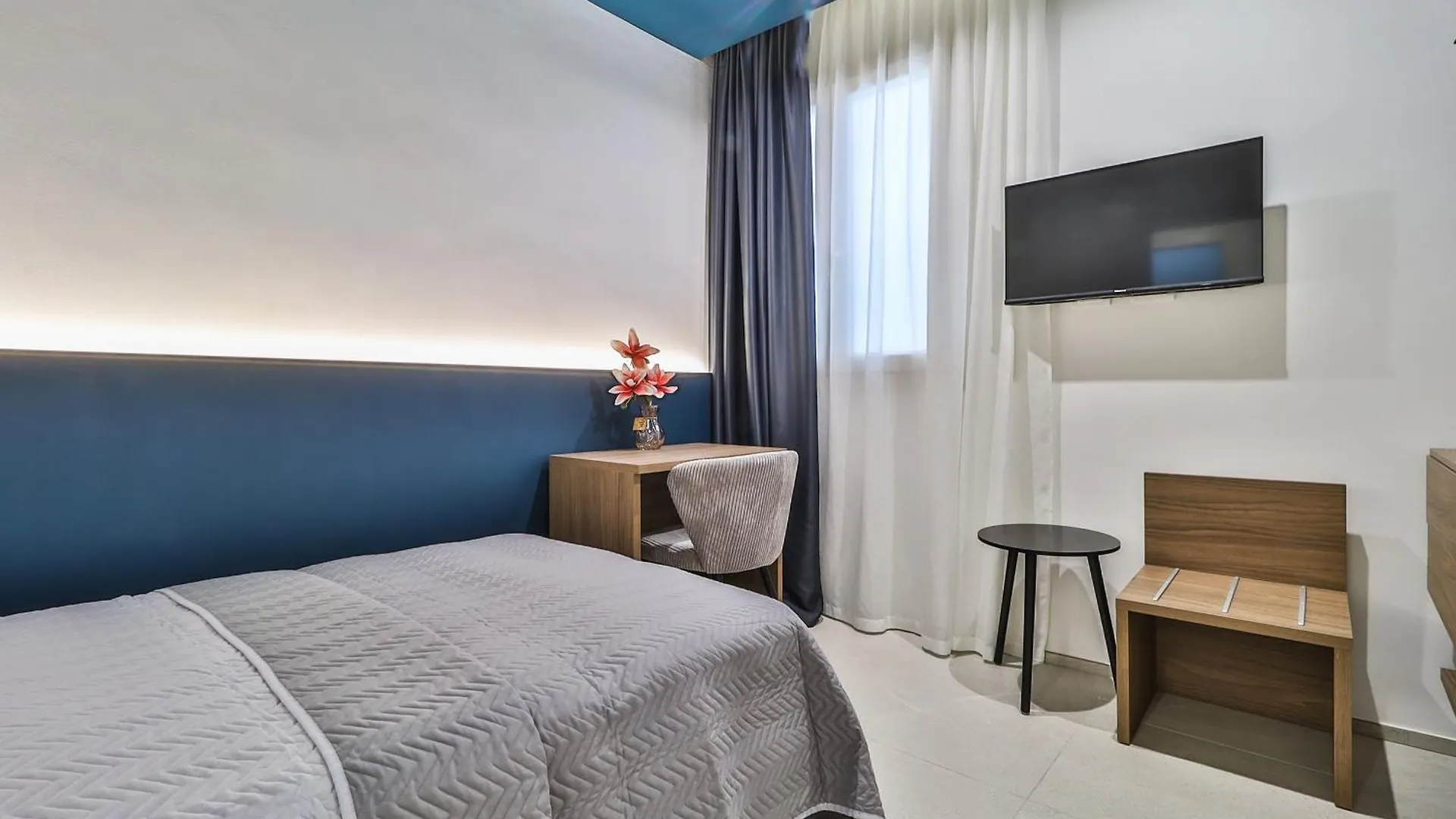 Beb Luxury Rooms 卡斯泰凡艾米利亚 招待所