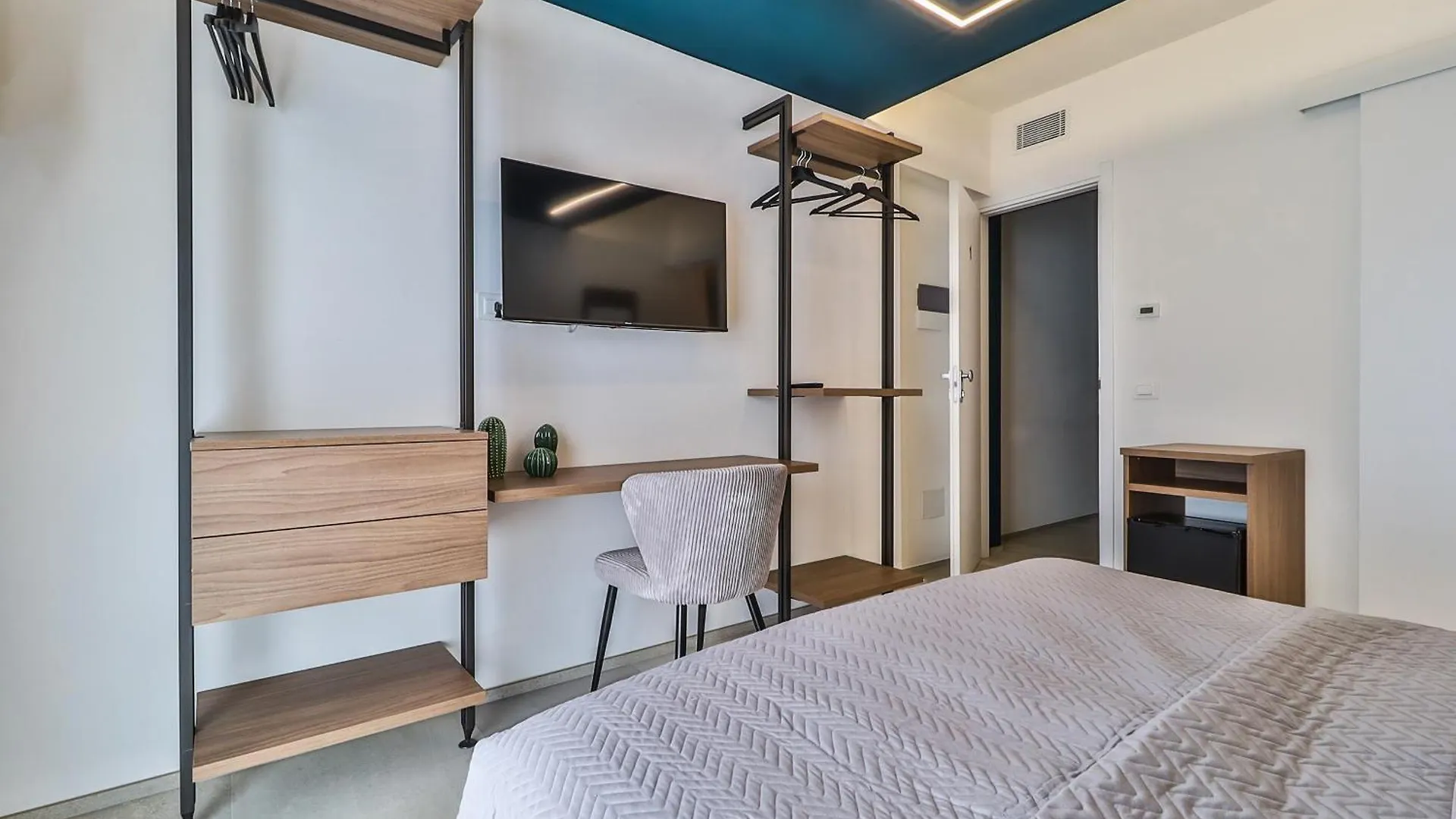 Beb Luxury Rooms 卡斯泰凡艾米利亚